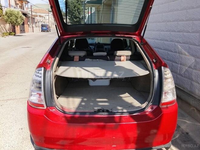 Toyota Prius-3