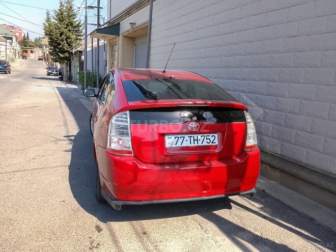 Toyota Prius-2