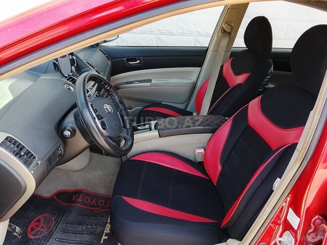 Toyota Prius-4