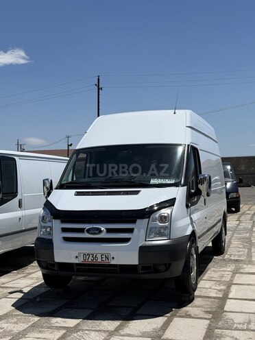 Ford Transit-4