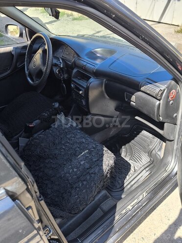 Opel Astra-8