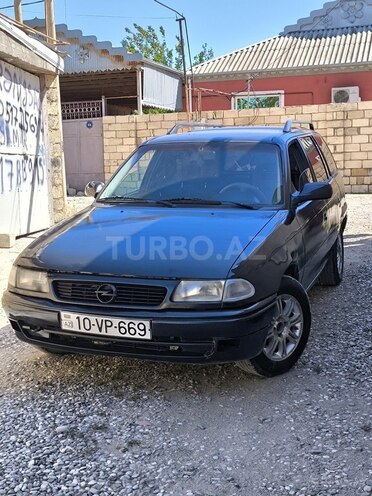 Opel Astra-2