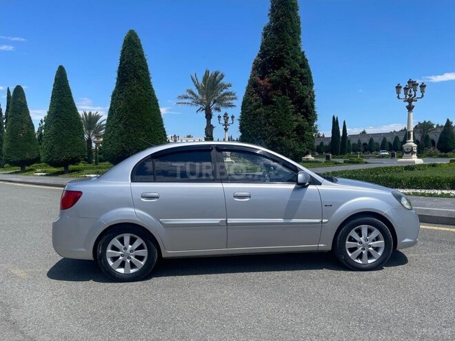 Kia Pride-10