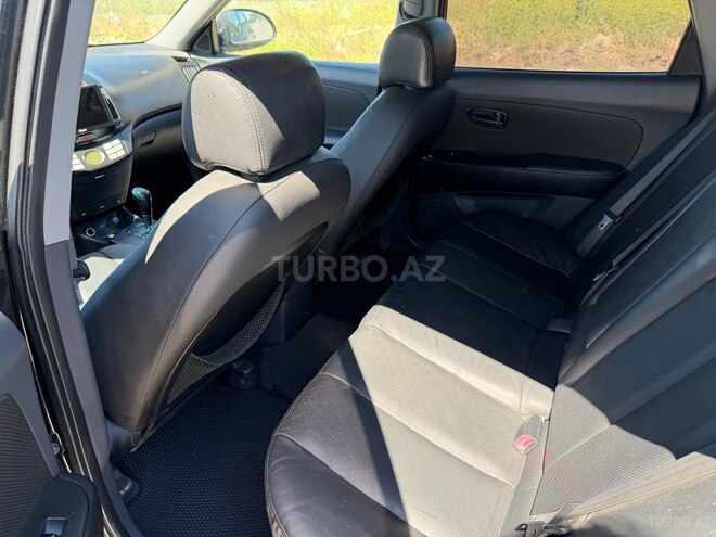 Hyundai Elantra-13
