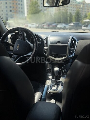 Chevrolet Cruze-5