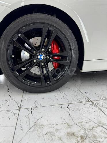 BMW 335-9