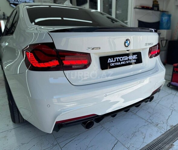 BMW 335-19
