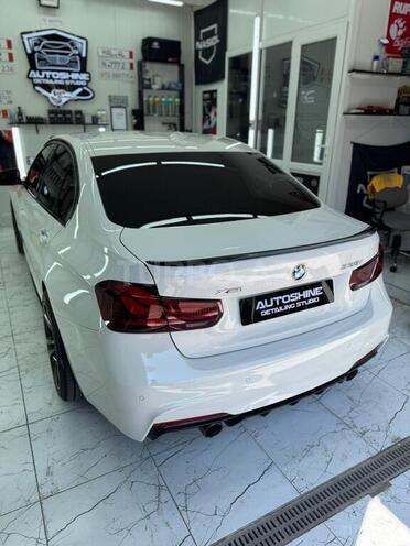 BMW 335-2