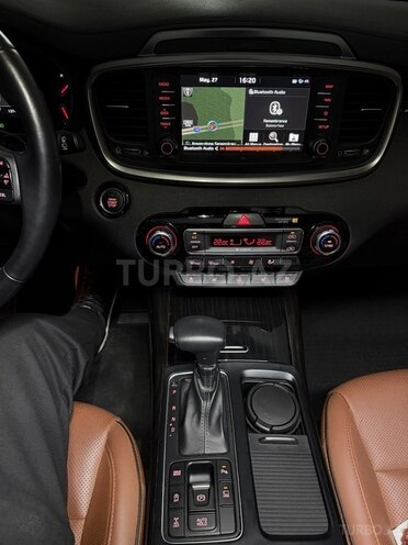 Kia Sorento-6