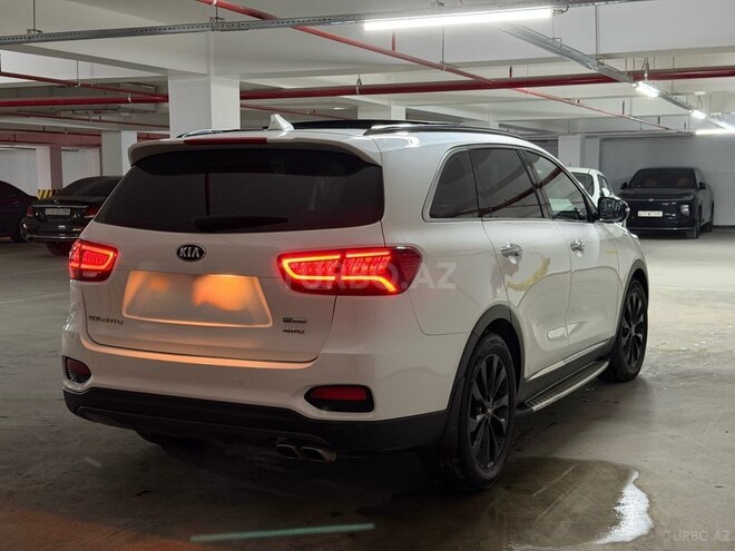 Kia Sorento-2