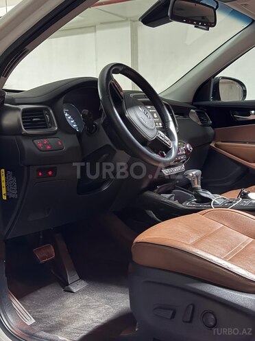 Kia Sorento-8
