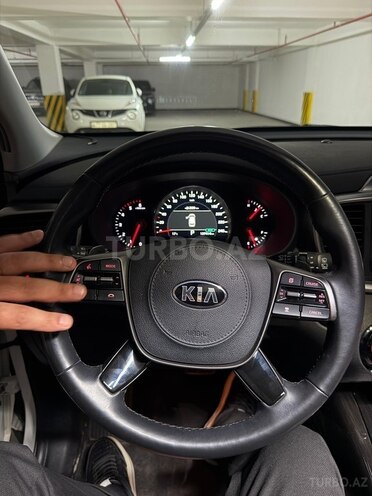 Kia Sorento-10