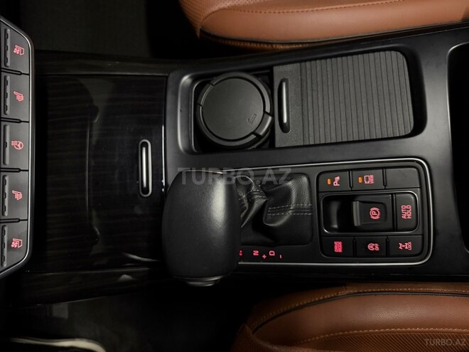 Kia Sorento-14