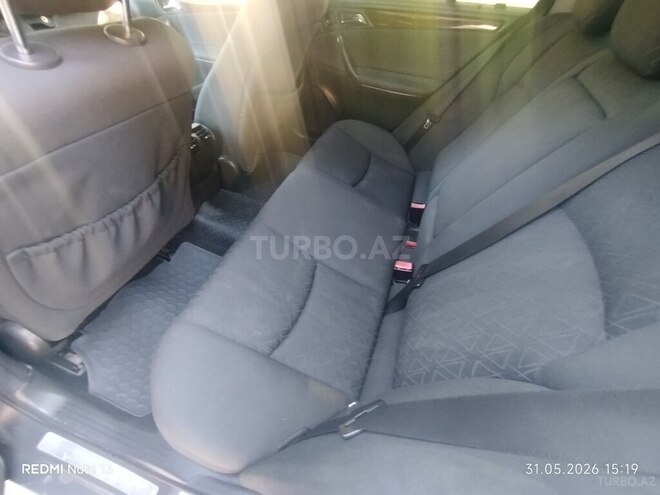 Mercedes C 200-8