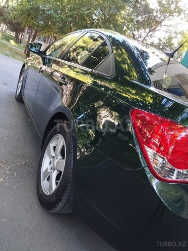 Chevrolet Cruze-11