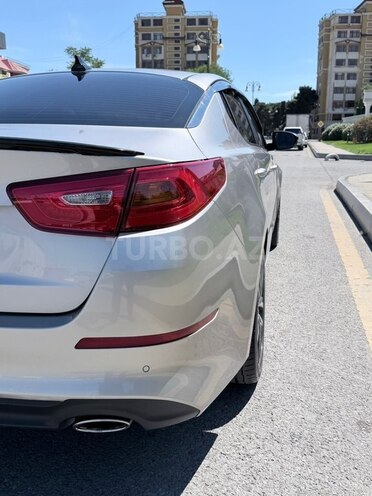 Kia K5-10