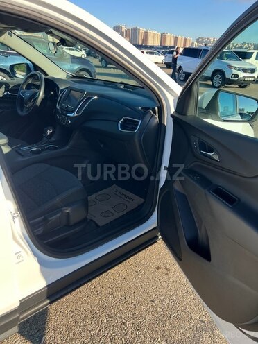 Chevrolet Equinox-8
