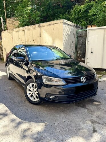 Volkswagen Jetta-2