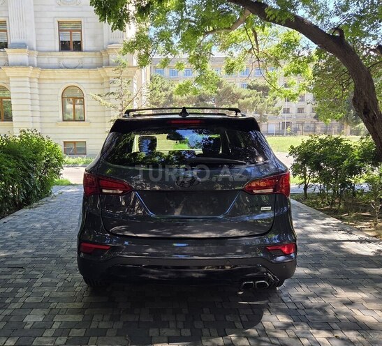 Hyundai Santa Fe-5