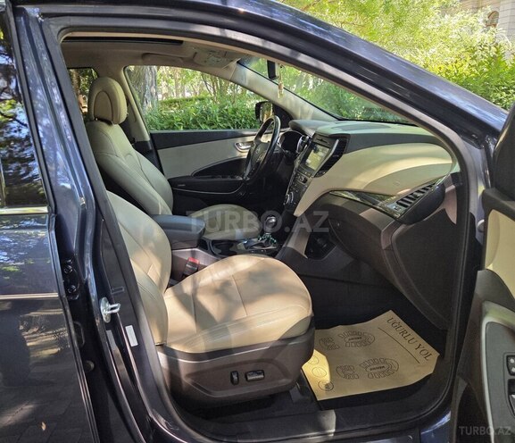 Hyundai Santa Fe-15