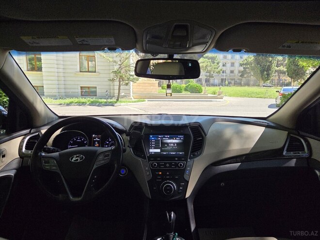 Hyundai Santa Fe-17