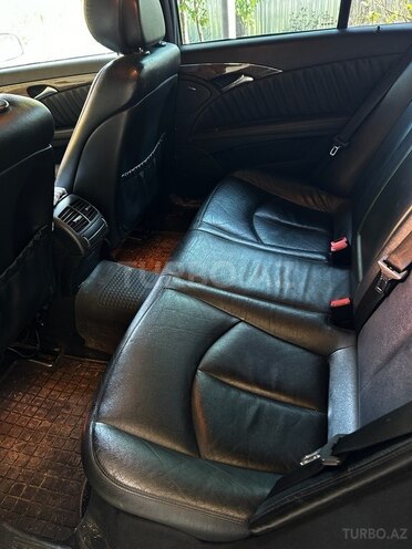 Mercedes E 220-5