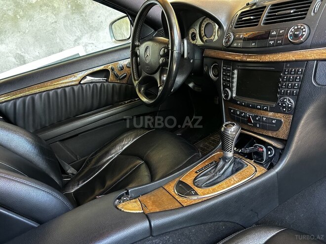 Mercedes E 220-6