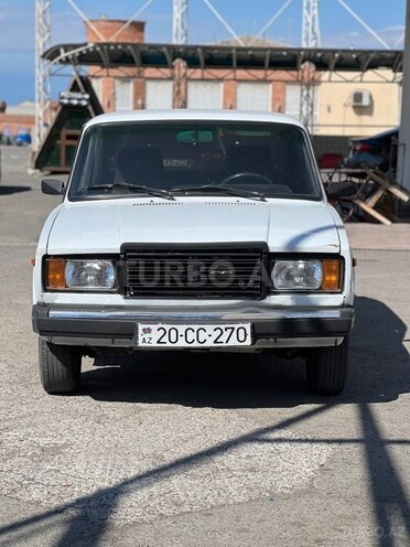 LADA (VAZ) 2107-1