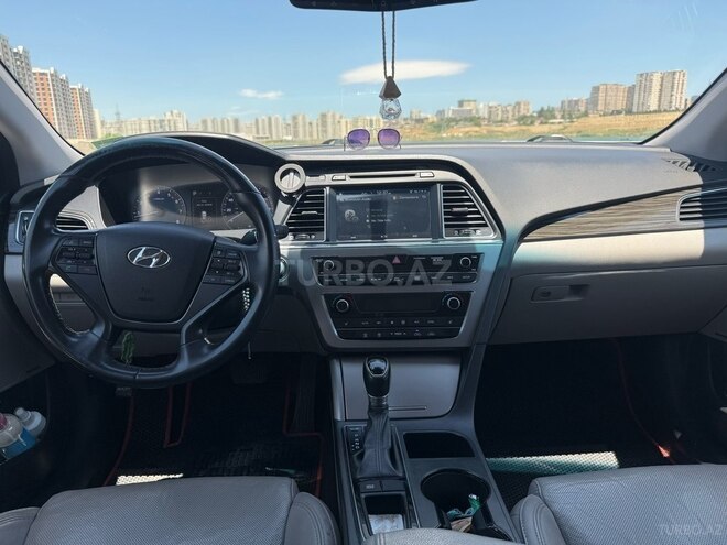 Hyundai Sonata-7