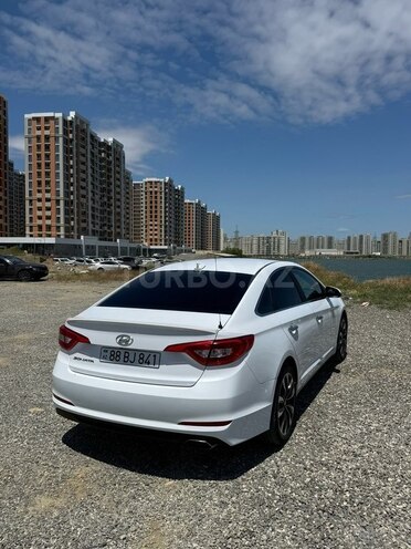 Hyundai Sonata-6