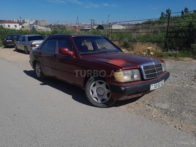Mercedes 190-5