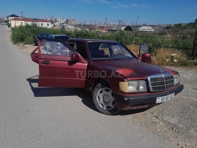 Mercedes 190-7
