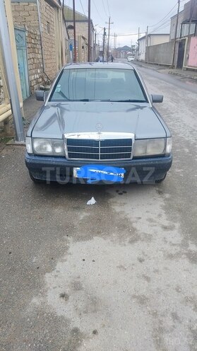 Mercedes 190-5