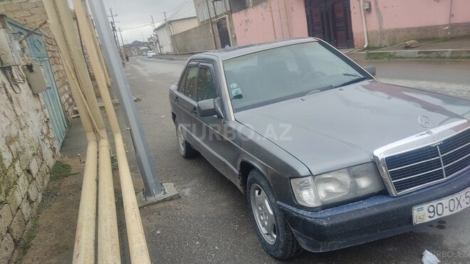 Mercedes 190-7