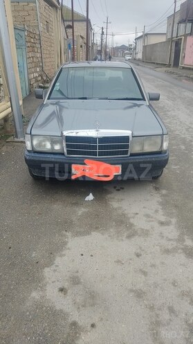 Mercedes 190-1