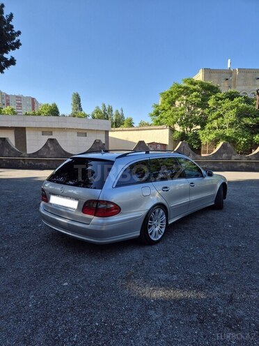 Mercedes E 220-4