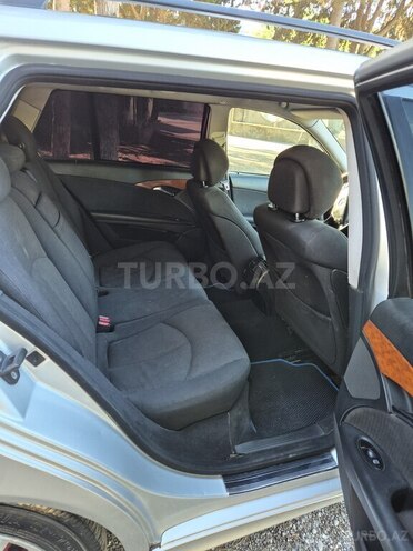Mercedes E 220-9