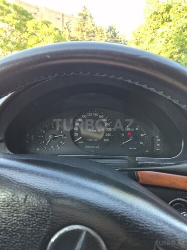 Mercedes E 220-8