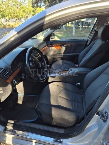 Mercedes E 220-12