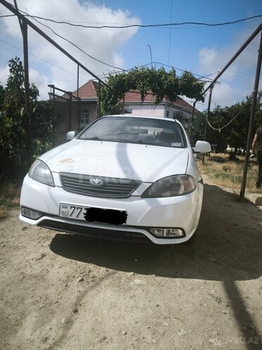 Daewoo Gentra-1