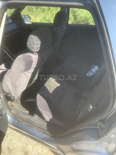 Opel Vectra-3