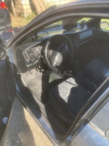 Opel Vectra-4
