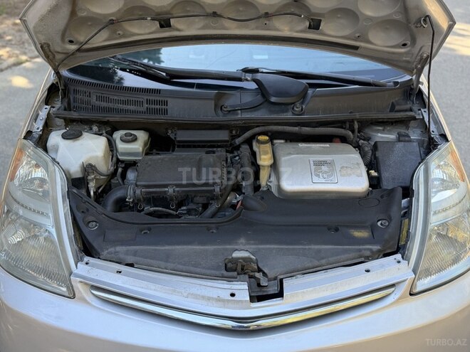 Toyota Prius-10