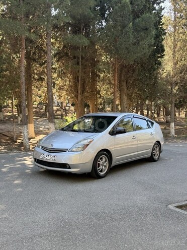 Toyota Prius-4