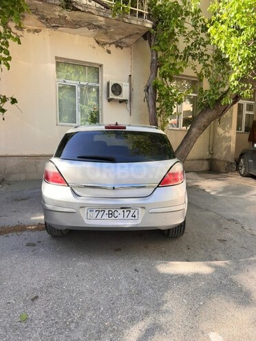 Opel Astra-2
