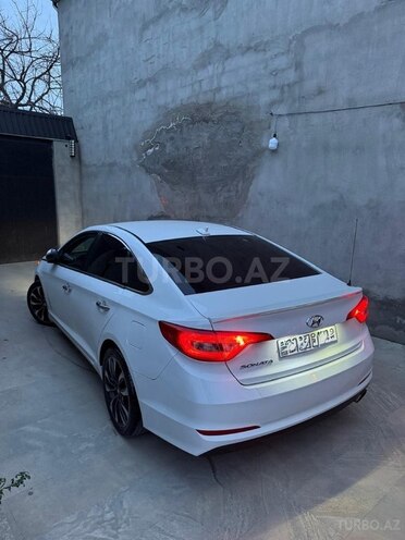 Hyundai Sonata-13