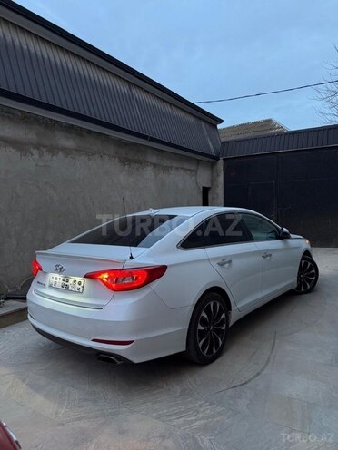 Hyundai Sonata-14