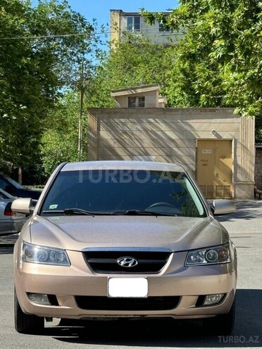 Hyundai Sonata-1