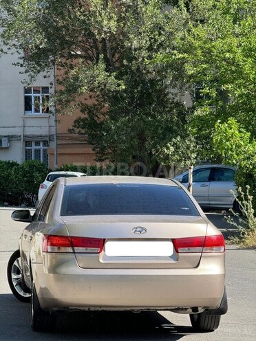 Hyundai Sonata-5