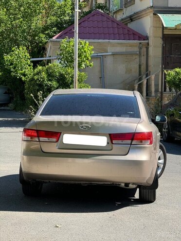 Hyundai Sonata-6